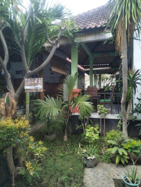 Beten Enjung Home Stay&waroeng